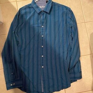 Van Heusen Men's Teal Button Down Shirt